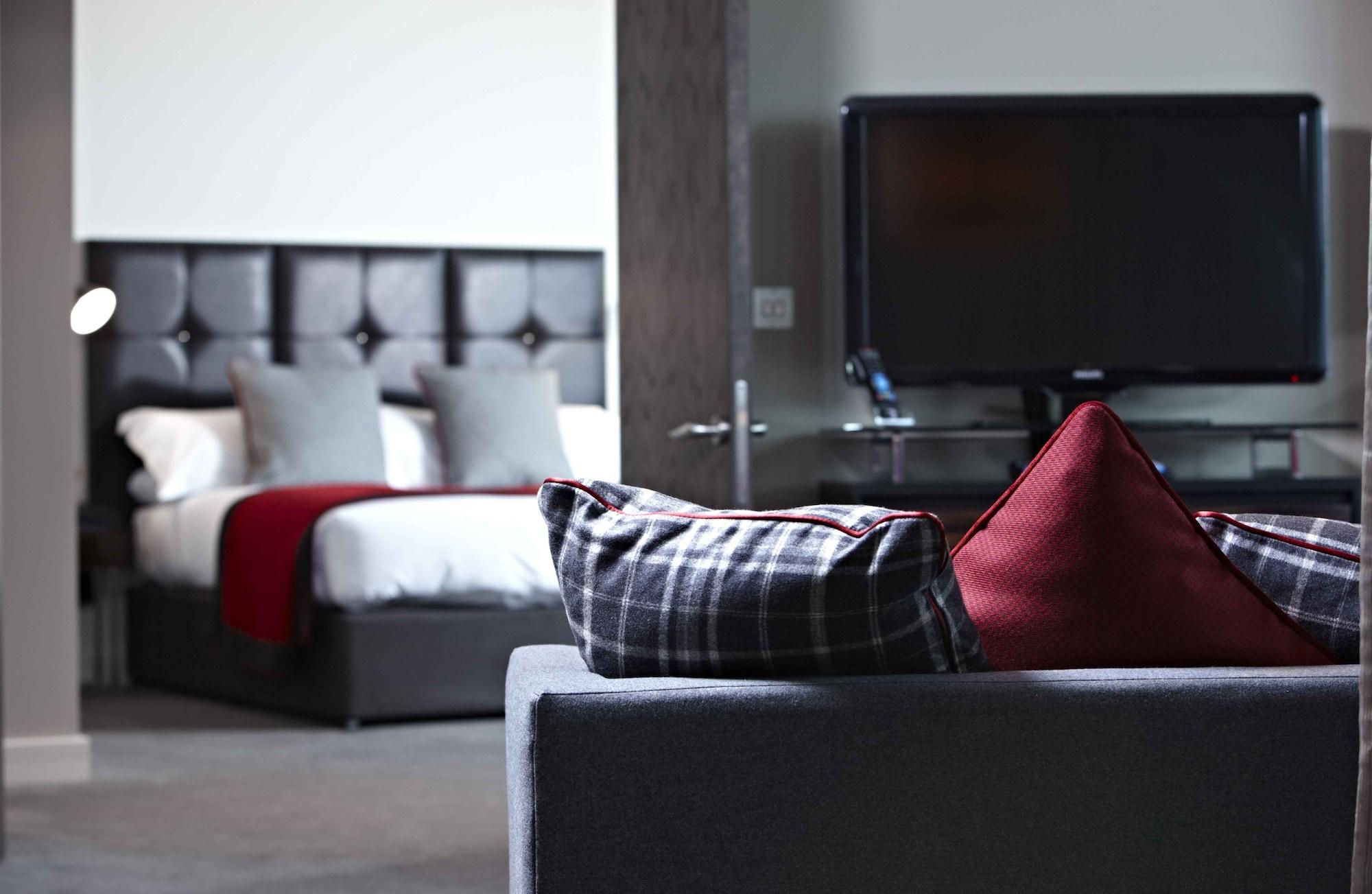 Brooklands Hotel & Spa Weybridge Bagian luar foto
