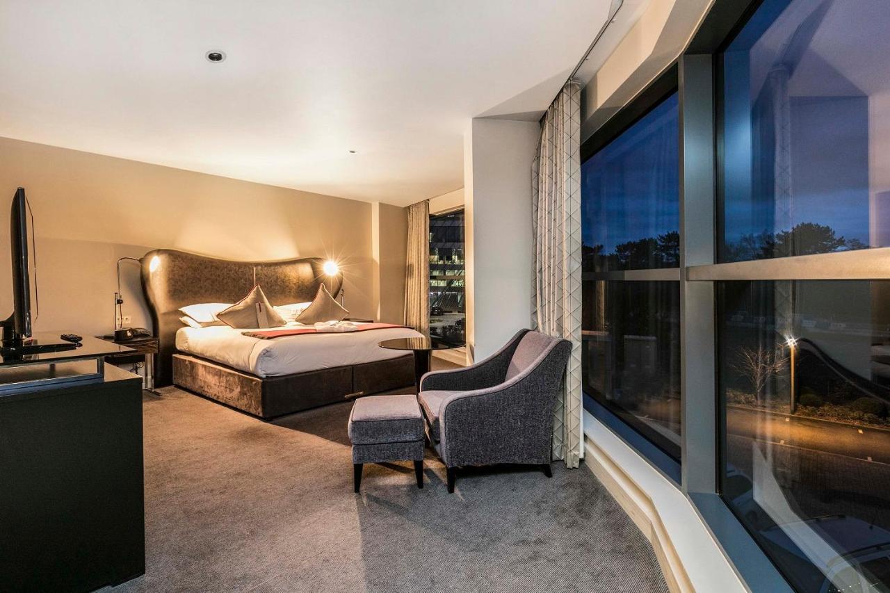Brooklands Hotel & Spa Weybridge Bagian luar foto