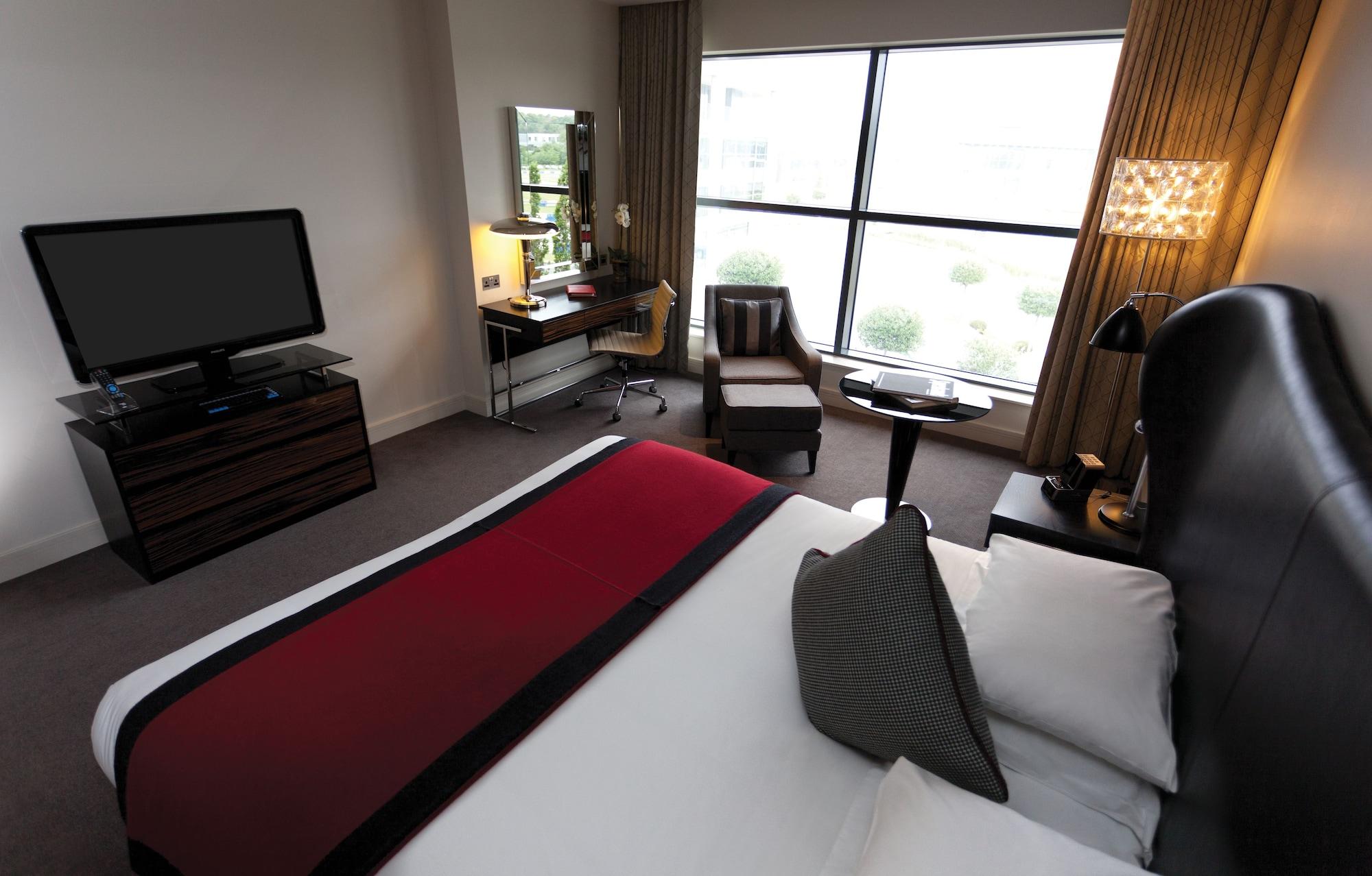 Brooklands Hotel & Spa Weybridge Bagian luar foto