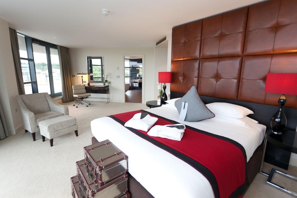 Brooklands Hotel & Spa Weybridge Bagian luar foto